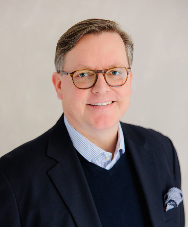 Kai-Mäkinen kiinteistönvälittäjä Helsinki Bulevardin kotimeklarit